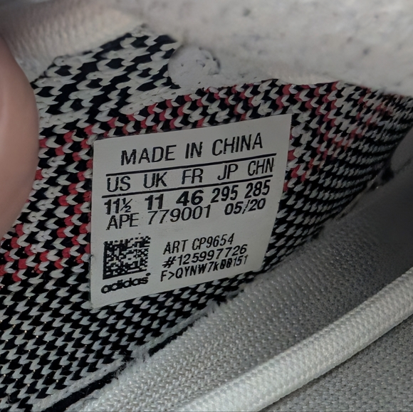 adidas Yeezy Boost 350 V2 Low Zebra Black White Red Shoes CP9654 Men\'s Size 11.5 main image 5
